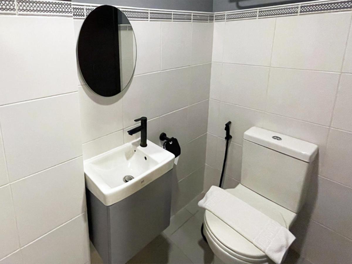 Mystay Hotel Bgc South Тагиг Экстерьер фото